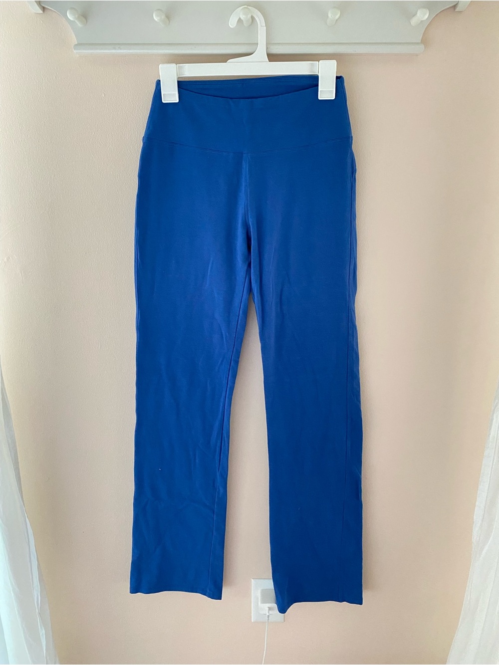 High-Rise Women's Straight-Leg yoga pants